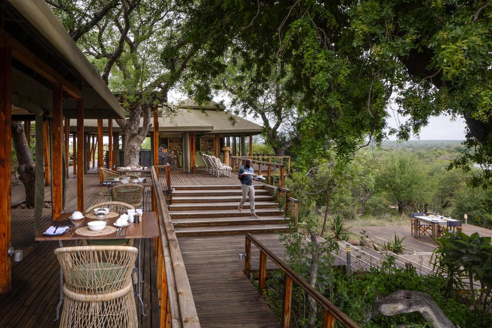 Simbavati Hilltop Lodge Заповедник Тимбавати Экстерьер фото