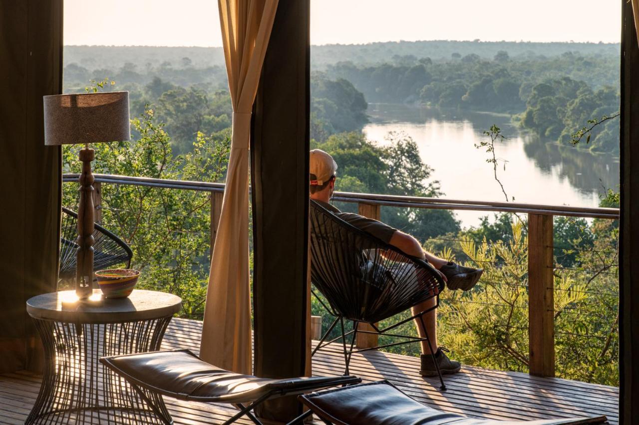 Simbavati Hilltop Lodge Заповедник Тимбавати Экстерьер фото